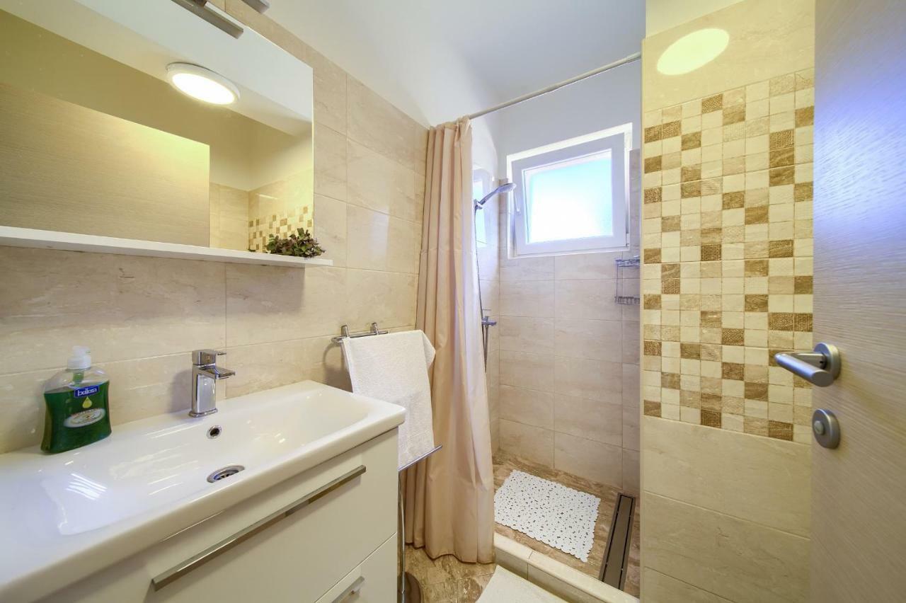 Apartmán Stela Pinezići Exteriér fotografie